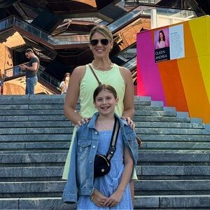 Meet your Posher, Laura